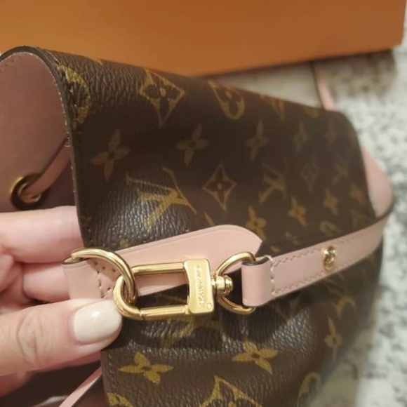 Louisvuitton Bag - Picture 3 of 5